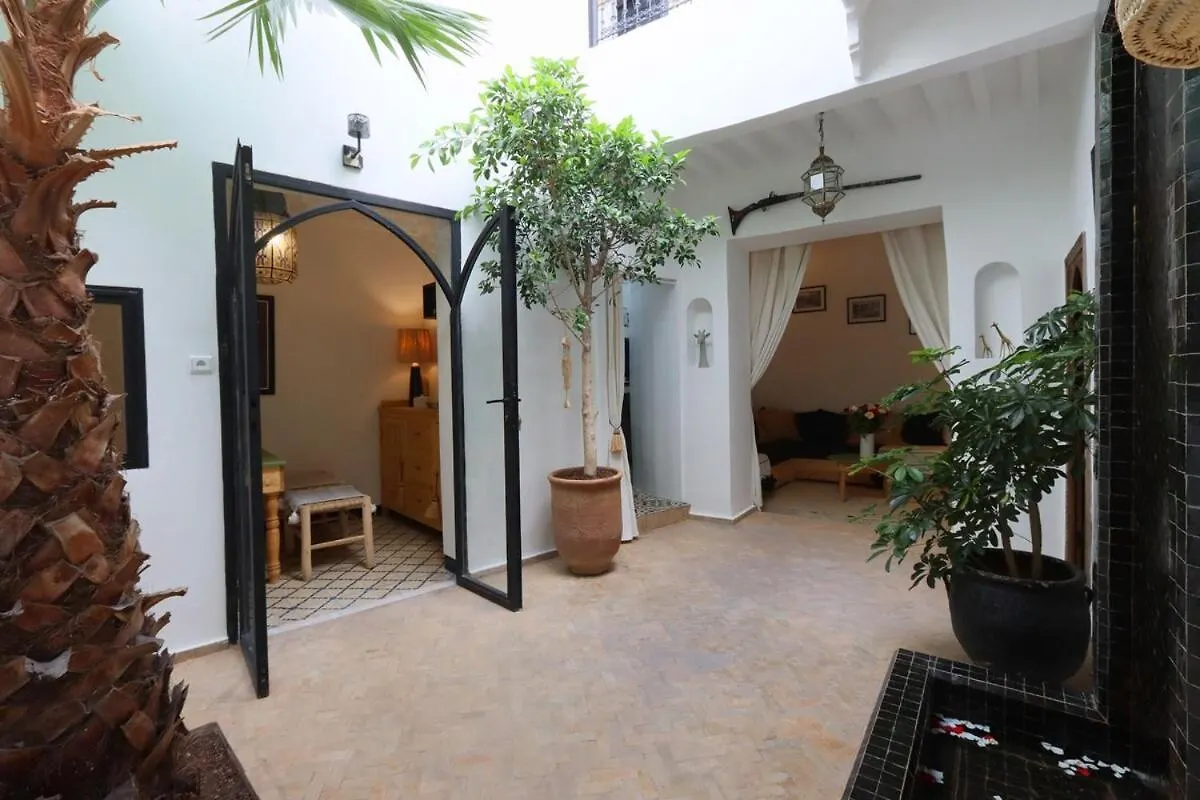 Riad La Girafe Blanche De Marrakech Marraquexe